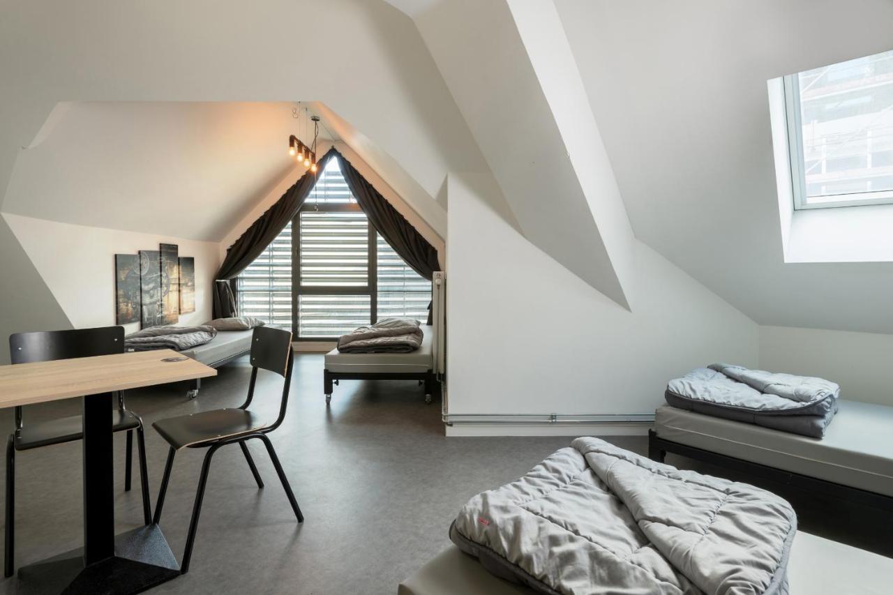 Auberge Jeunesse Charleroi Youth Hostel Шарлеруа Номер фото